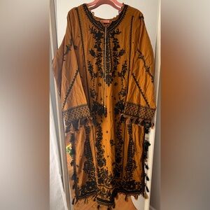 Salwar kameez Embroidered Mustard and Black 2 pc